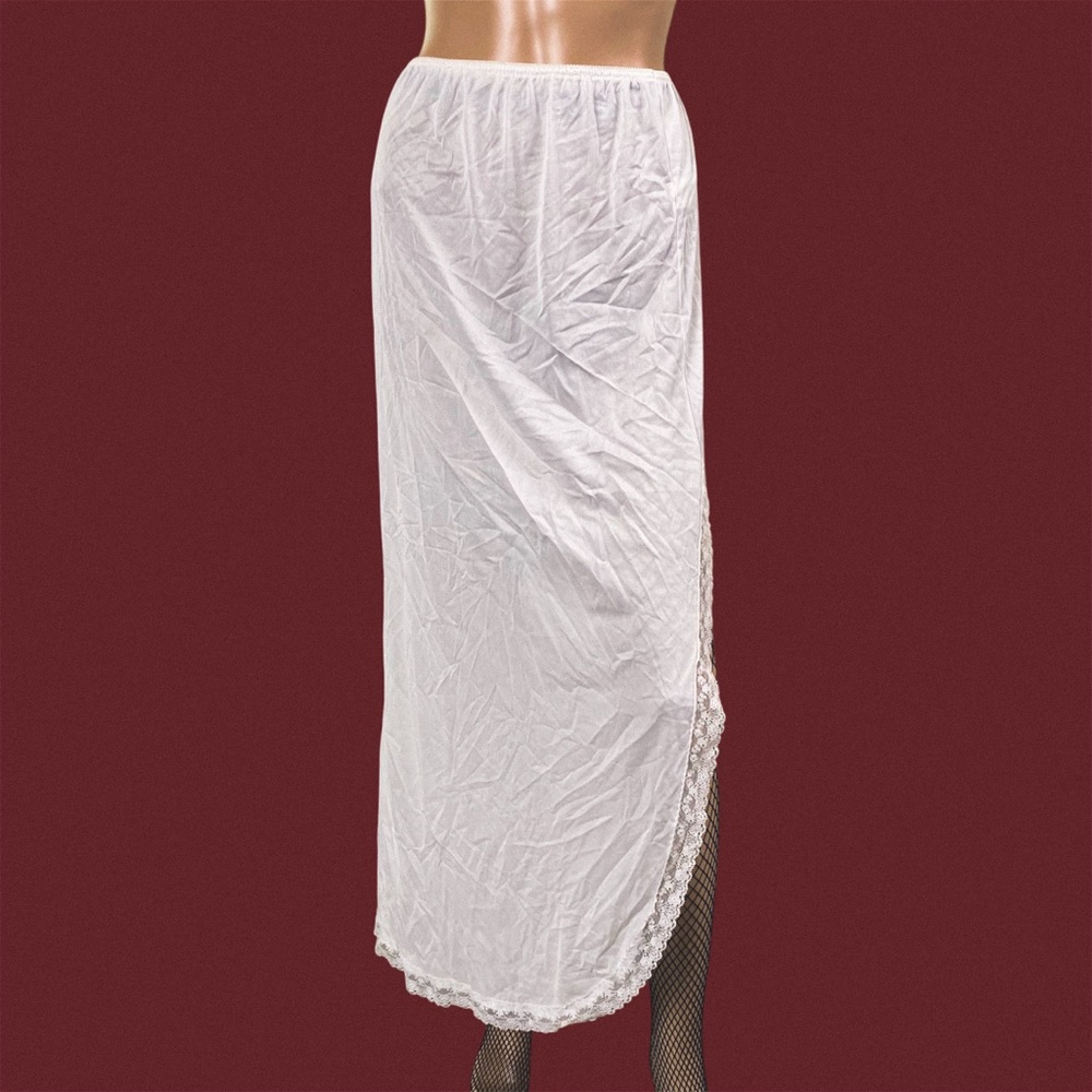 3/$25 Vintage white midi satin slip skirt with lace trim